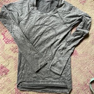 Lululemon swiftly tech long sleeve shirt—slate/white (grey)—SIZE 4